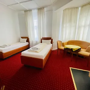 De Lux Hotel