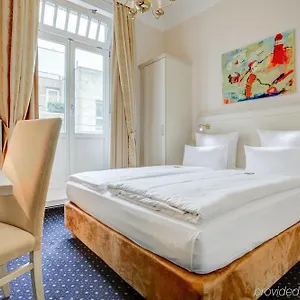 Fuerst Bismarck Hotel